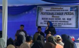 Anggota DPRD Pekanbaru Roem Diani Dewi Gelar Sosper di Jalan Mangga