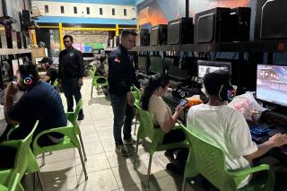 Polda Riau Awasi Warnet Cegah Kejahatan Cyber Jelang Pemilu 2024