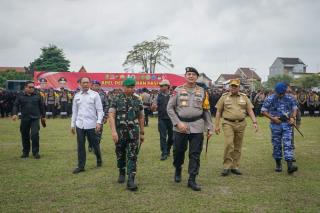 Ini Pesan Kapolda Riau Saat Lepas Ribuan Personil untuk Pengamanan Pemilu