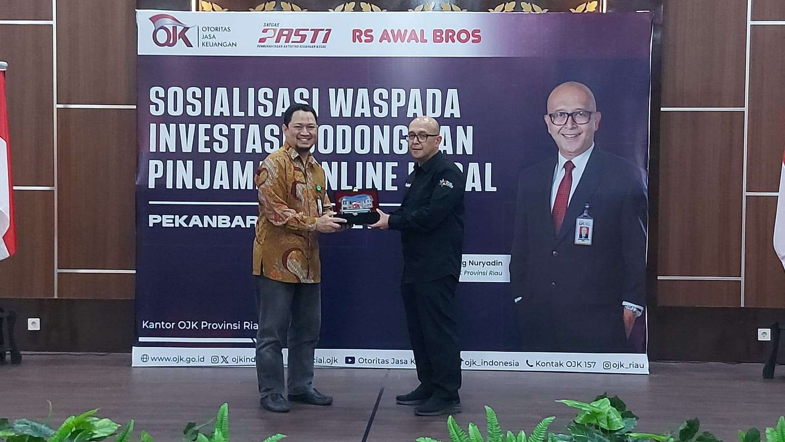 Ratusan Nakes Ikuti Sosialisasi Waspada Investasi Bodong bersama OJK Riau