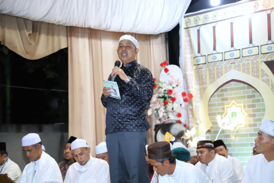 Pj Bupati Inhil Herman Hadiri Haul Dan Pembacaan Manaqib Tuan Guru Sapat Di Ponpes Daarul Islah Mump