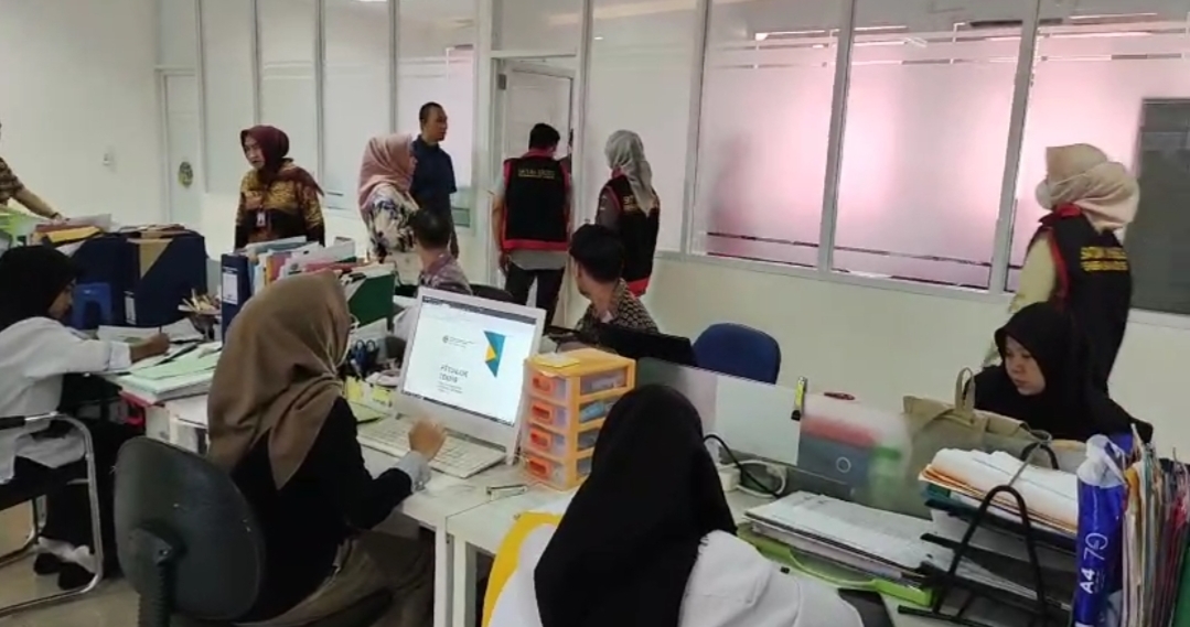 Terkait Perkara Penerbitan SPH Perkebunan, 3 Kantor Digeledah Kejati Sumsel