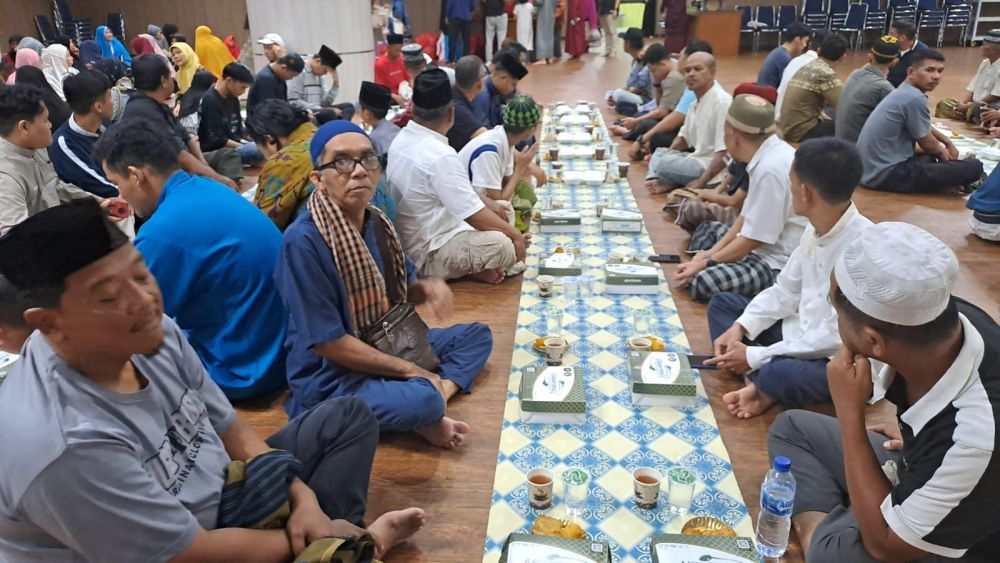 Pj Gubri dan Pemprov Riau Siapkan Lima Ribu Paket Buka Puasa di Masjid Raya Annur