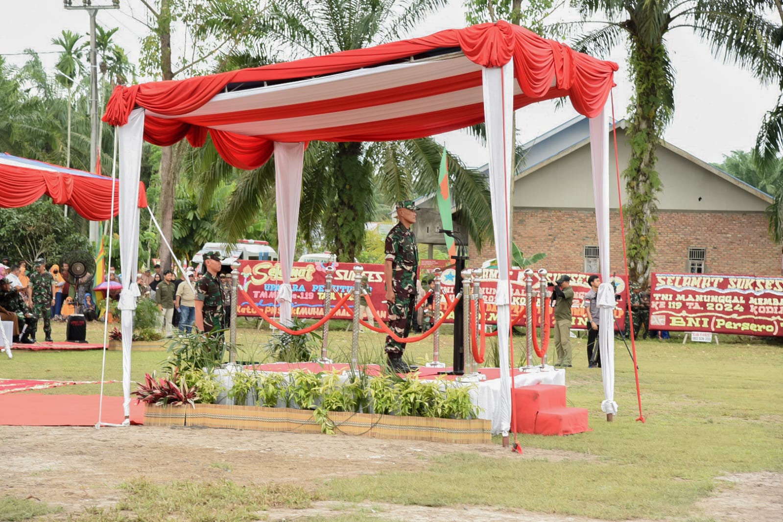 Bupati Bengkalis Hadiri Penutupan TMMD ke-119 di Siak
