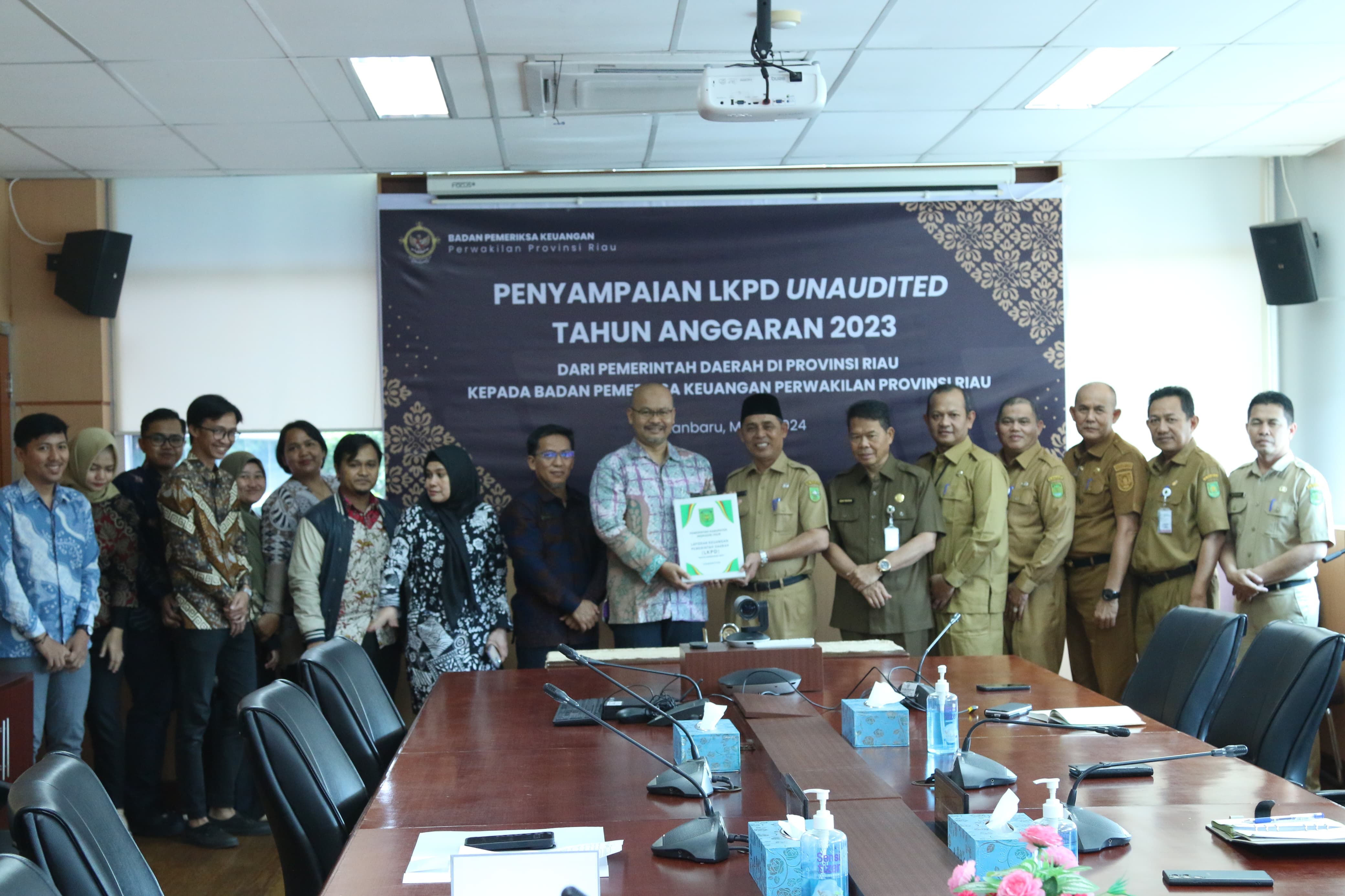 Serahkan LKPD Unaudited Tepat Waktu, Pemkab Inhil Dapat Apresiasi BPK RI