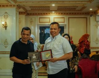Bertemu Muflihun, Pj Bupati Batu Bara Sumut Siap Suplai Beras dan Cabai ke Pekanbaru