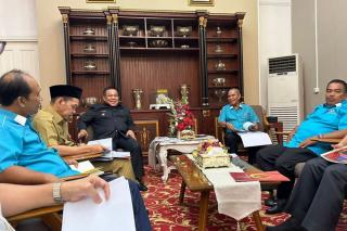 Bahas PON, Pj Gubri SF Hariyanto Menerima Audiensi Pengurus KONI Riau
