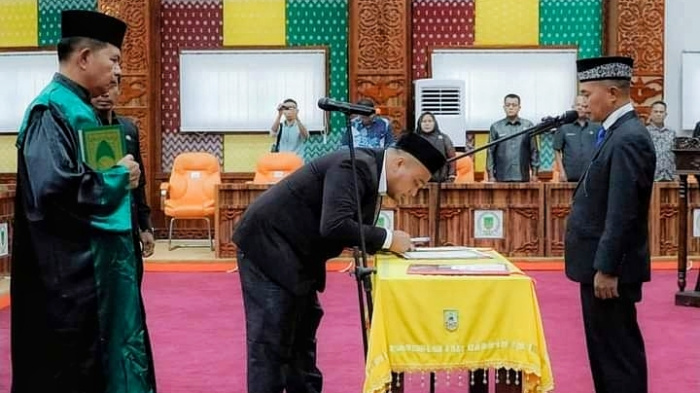 DPRD Rohil Gelar Paripurna Istimewa Pemberhentian dan Pengangkatan PAW