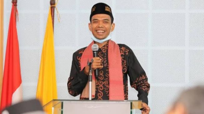 UAS Ajak Itikaf Bersama di Masjid Raya Annur
