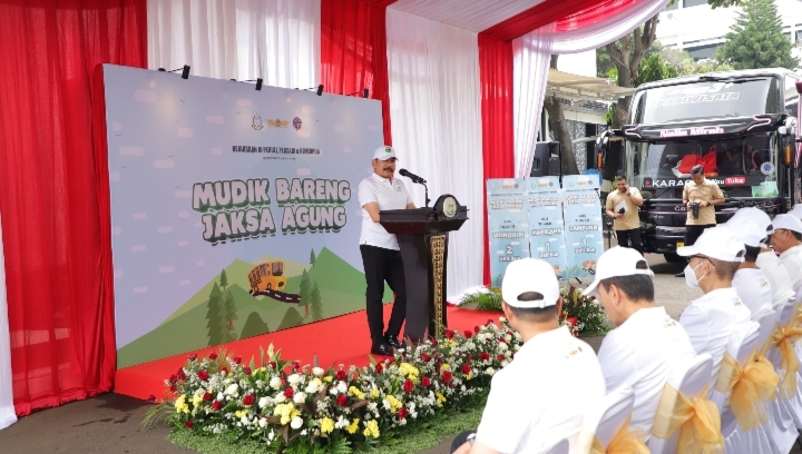 ST Burhanudin Membuka Secara Resmi Acara Pelepasan Mudik Bareng Jaksa Agung 2024
