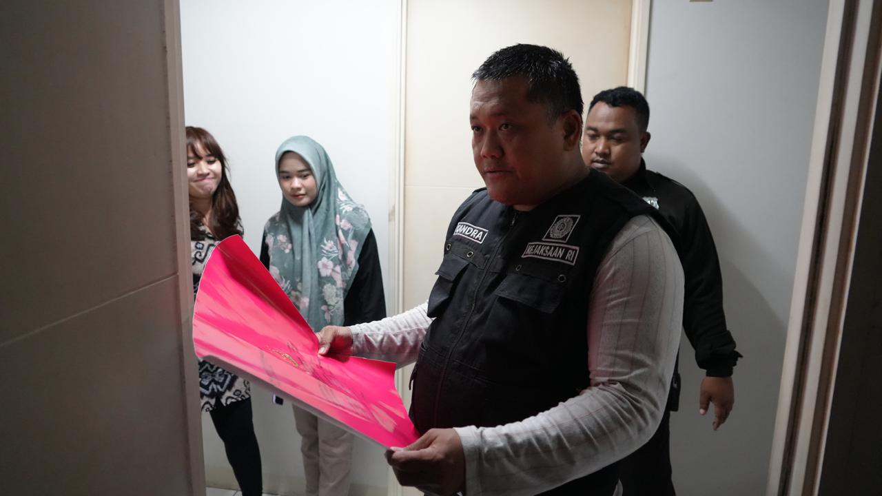 Apartemen Terpidana Tipikor Iwan Ratman Disita EksekusiÂ