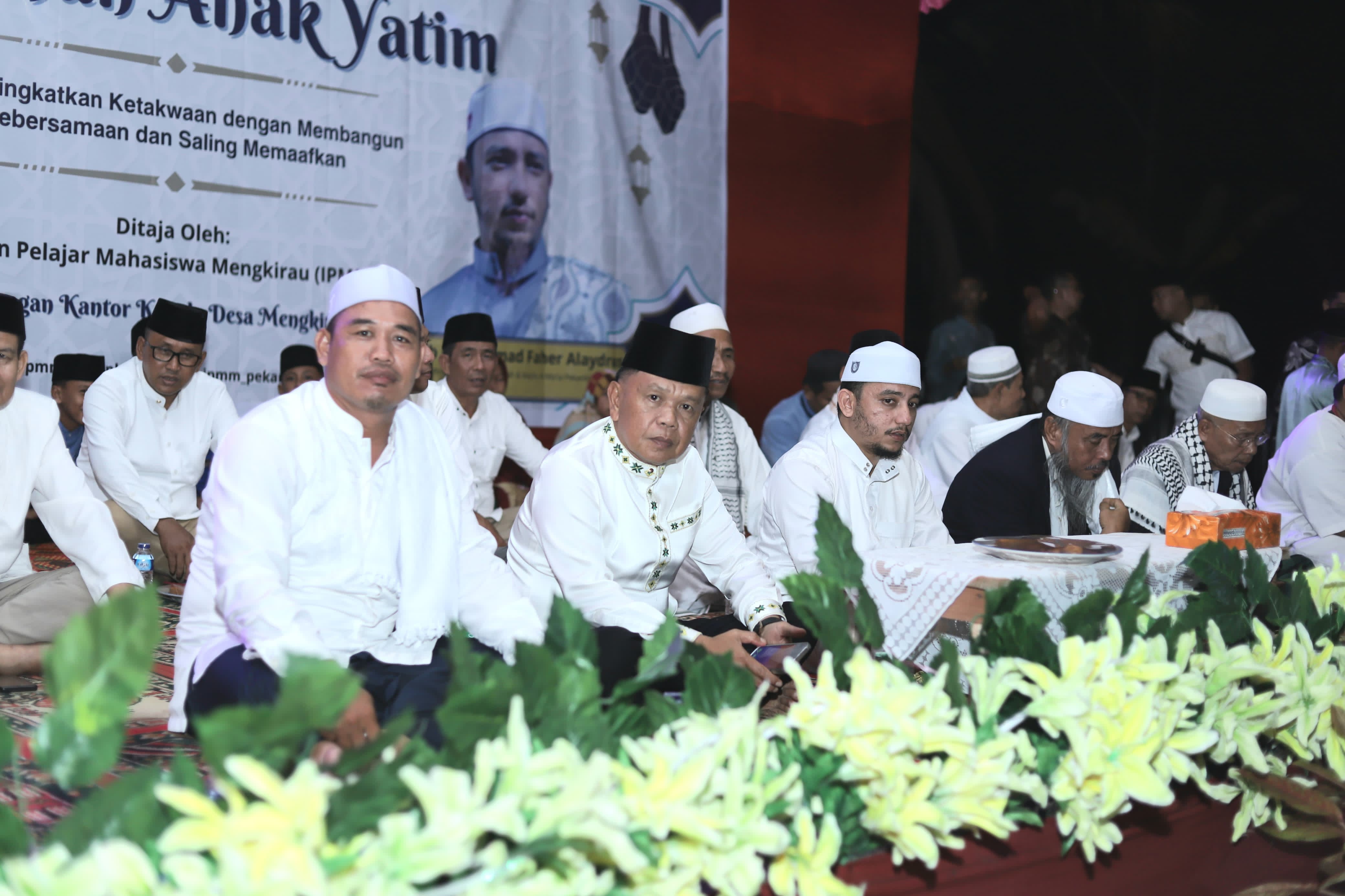 Plt Bupati Asmar Hadiri Halalbihalal di Desa MengkirauÂ
