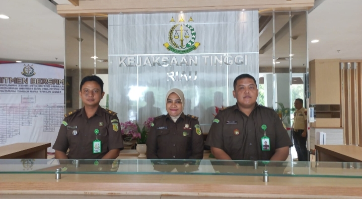 Tidak Memberlakukan WFH, Pegawai Kejati Riau Kembali Bekerja Melayani Masyarakat