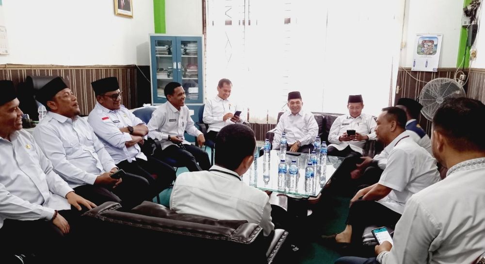 Hari Pertama Masuk Kerja Pasca Libur Lebaran, Kanwil Kemenag Riau Lakukan Monitoring
