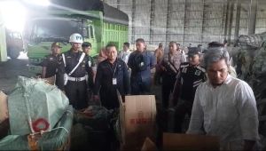 Bekas Gudang Semen di Minas Ini Ternyata Menyimpan Ribuan Kardus Kosmetik Ilegal