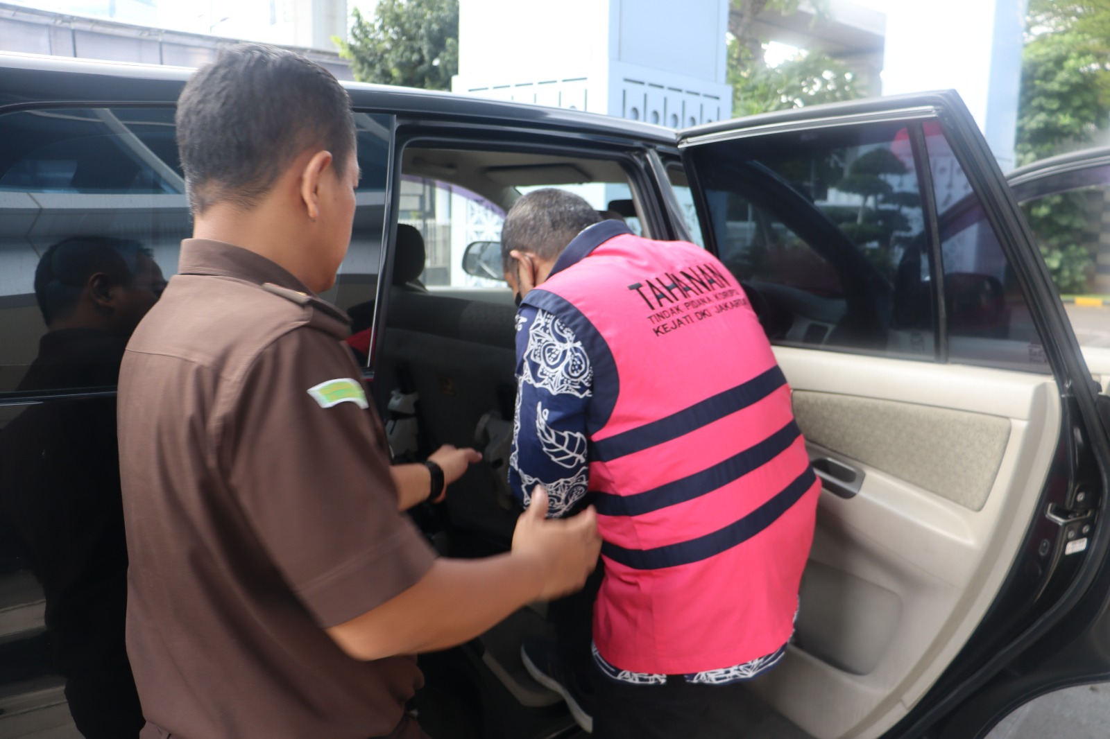 Direktur "MS" Tersangka Baru Kasus Dana Pensiun Bukita Asam Langsung DitahanÂ