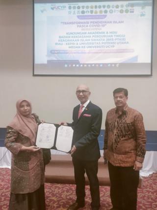 STIE Syariah Bengkalis Teken MoU dengan Universitas UCYP Kuantan Pahang Malaysia