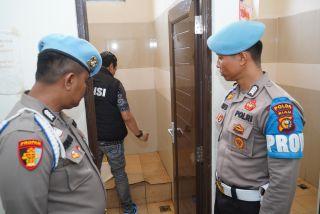 Puluhan Personel Ditresnakoba Polda Riau Tes Urin