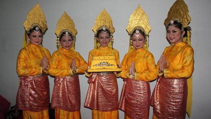 Ini Sejarah Tari Makan Sirih, Tari Persembahan Khas Riau
