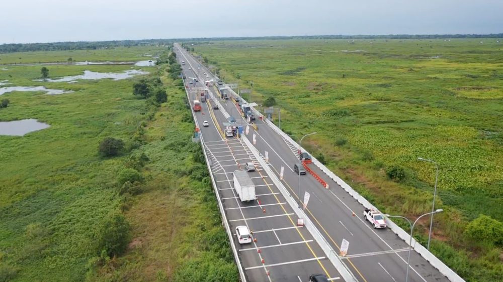 Selama  Libur Panjang Akhir Pekan, 105.228 Kendaraan Melintasi Jalan Tol di Riau