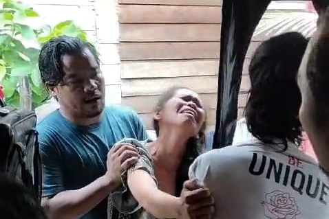 Tangisan Pilu Seorang Ibu saat Anak Ditangkap Polisi Gegara Sabu