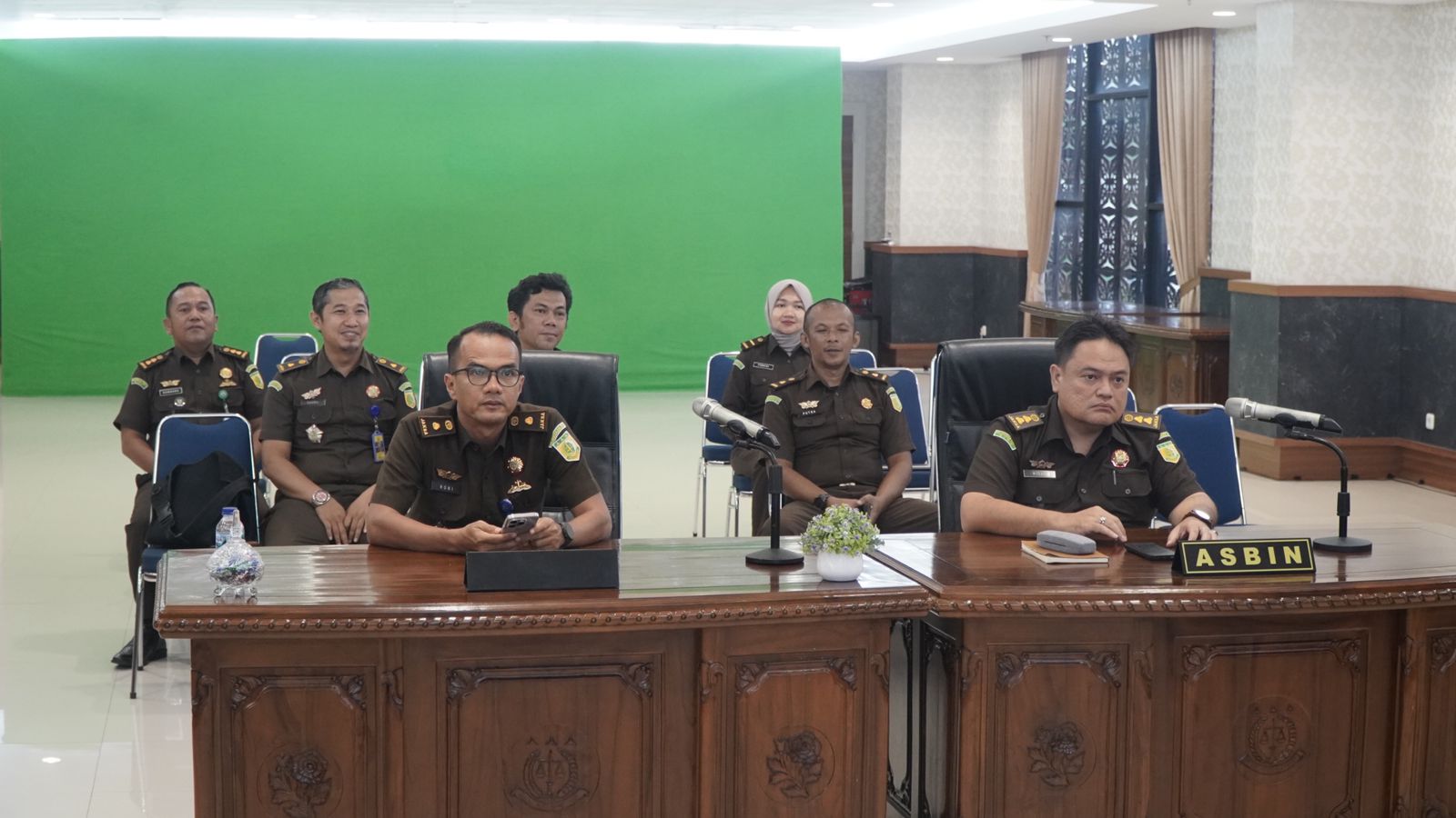 Plh Asbin Kejati Riau Ikuti Penyampaian Hasil SPAK, SPKP & Survei Kepuasan Masyarakat Secara Virtual