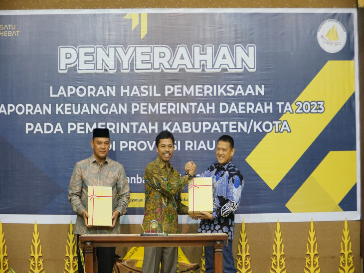Kampar Terima Opini WTP Ke 8 Kali Berturut-Turut dari BPK RI Perwakilan Riau