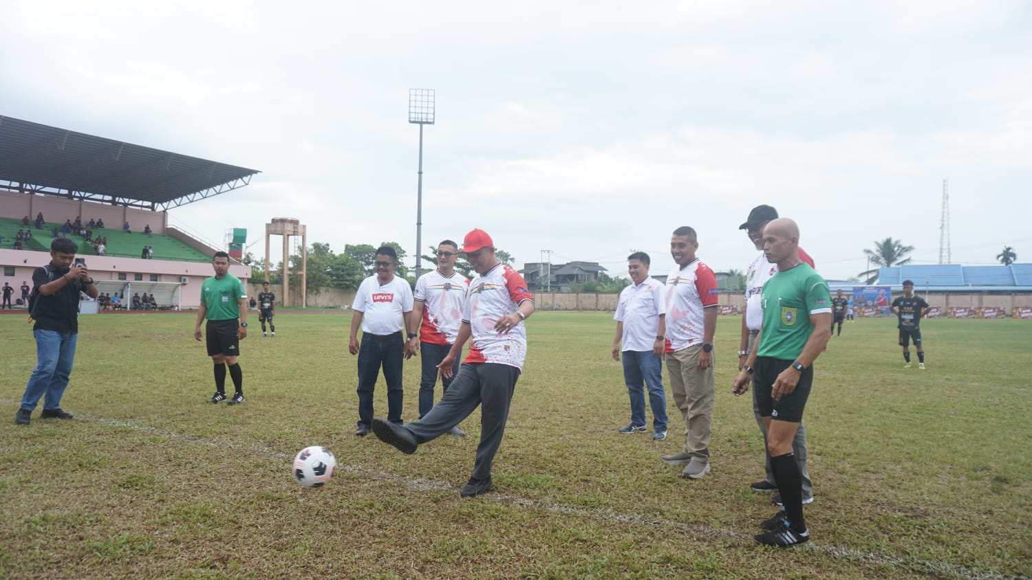 Pj Bupati H Herman Buka Turnament Sepak Bola Kapolres Cup II Th 2024