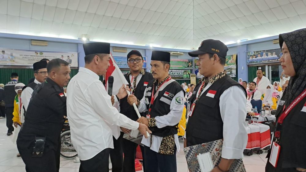 Bupati Rokan Hilir Lepas Jemaah Haji Provinsi Riau Kloter Terakhir