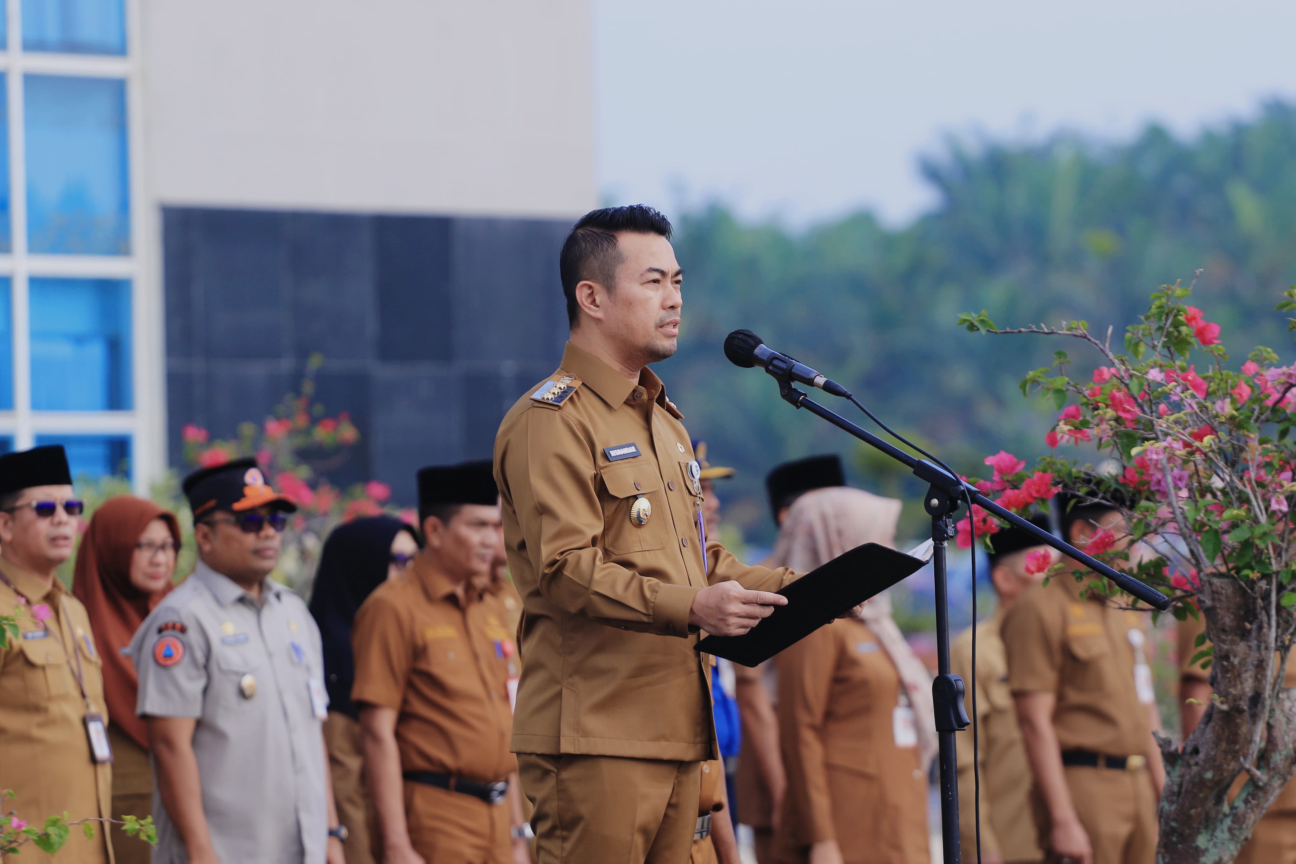 Risnandar Mahiwa Pimpin Apel Perdana Sebagai Pj Walikota Pekanbaru
