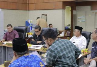 Pansus DPRD Riau Terhadap Ranperda Pengelolaan Sungai Gelar Rapat dengan Stakeholder