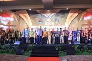 Jamuan Makan Malam Raker Komwil 1 Apeksi 2024 di Kota Pekanbaru Berlangsung Meriah