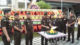 Kajati Riau Pimpin Upacara HUT PERSAJA ke 73