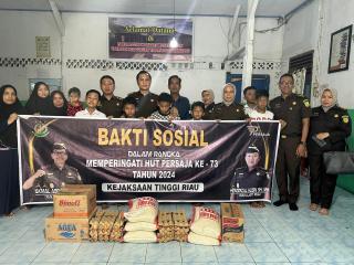 Kejati Riau Gelar Bakti Sosial di Panti Asuhan Bhakti Mufarridhun Dalam Rangka HUT PERSAJA Ke- 73
