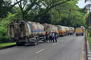 Tim Gabungan Tilang 143 Truk di Dumai