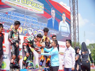 Diikuti 155 Pembalap Motor, Kejurnas Motoprix Region A Sumatra Putaran II Riau Resmi Dibuka