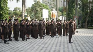 Kajati Riau Akmal AbbasÂ  Pimpin Upacara Hari Kebangkitan Nasional ke -116
