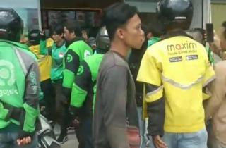 Teman Dianiaya, Ratusan Driver Ojol Pekanbaru Datangi Juru Parkir