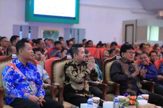 Pj Wako Pekanbaru Hadir Dalam Halal bi Halal Nasional Alumni Fakultas Hukum Unand