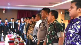 Wakil Ketua DPRD Pekanbaru Hadiri Pelantikan 45 Panwascam Pilkada Pekanbaru