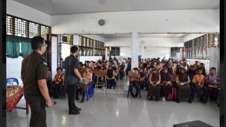Kejari Rokan Hilir Laksanakan Program Jaksa Masuk Sekolah di SMPN 2 Bagan Sinembah 