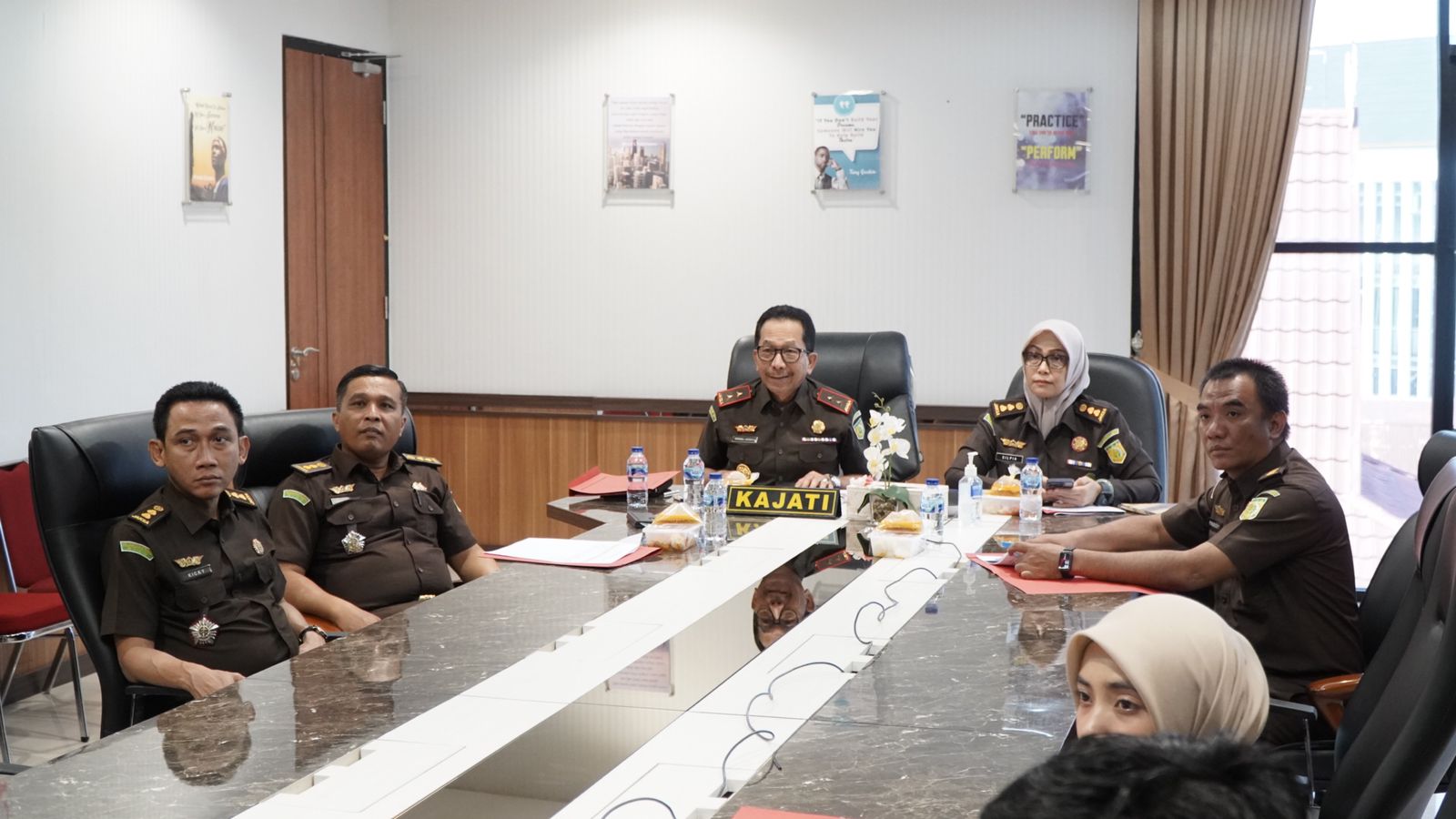 Kajati Riau Pimpin Ekspose Video Conference Dua Perkara RJ untuk Disetujui JAM-PidumÂ