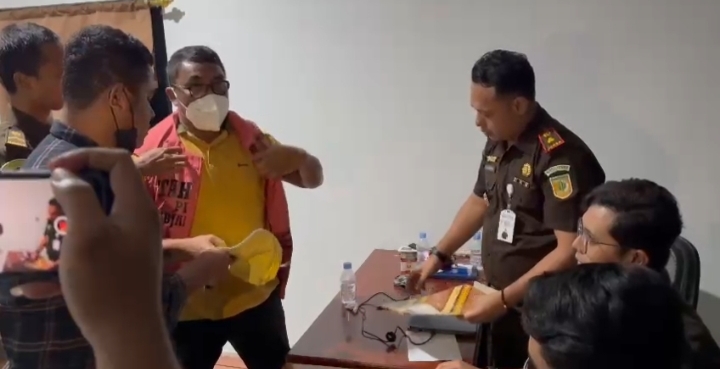 HBT dan MAH Tersangka Dugaan Korupsi ADD/DD Wahai Kec. Seram Maluku Tengah Ditahan Jaksa