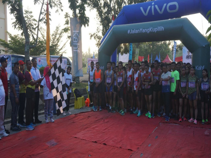 Ratusan Peserta Semarakkan Lomba Lari Meraton Ivent Fun Run 5K Trail Universitas Pahlawan