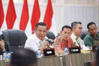 Pj Gubernur Riau Hadiri Rapat Tertutup Persiapan Kedatangan Presiden RI 