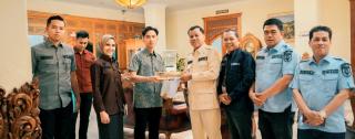 Ke Surakarta, Bupati Kuansing Undang Langsung Gibran Rakabuming Raka Hadiri Pembukaan Pacu Jalur