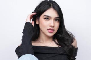 Adegan Ranjang dengan Deva Mahenra Dinilai Vulgar, Davina Karamoy: Kita Banyak...
