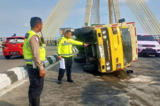 Tragis! Â Tertimpa Mobil Box di Jembatan Siak IV, Ridho Meninggal Dunia