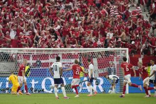 Euro 2024: Denmark Taha Imbang Inggris dengan Skor 1-1