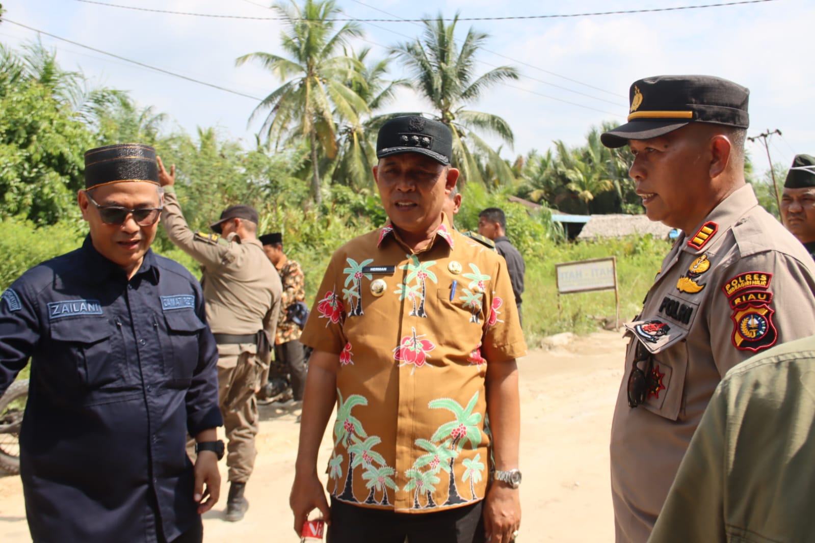Pj Bupati Inhil Herman Kembali Tinjau Ruas Jalan Sanglar - Pulau Kijang